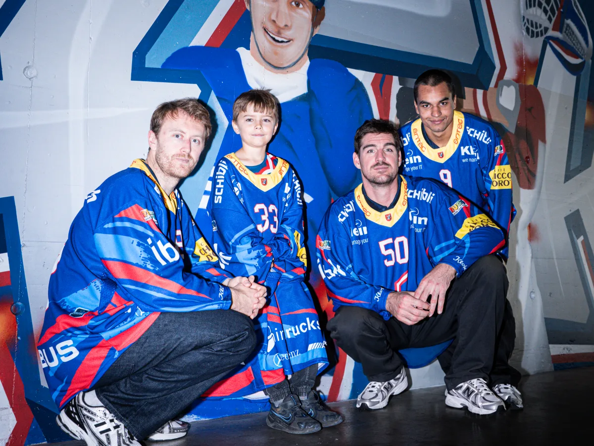 Vom eigenen Entwurf zum echten EHC Kloten-Trikot