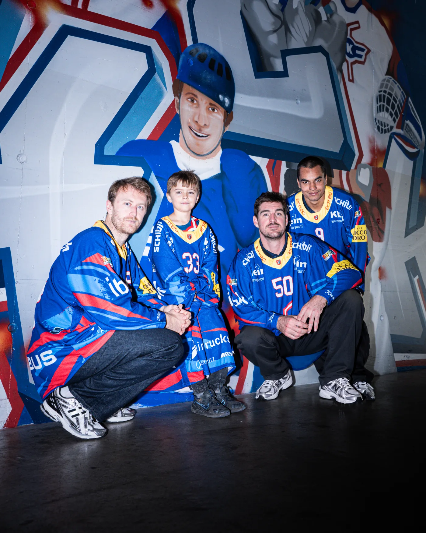 Vom eigenen Entwurf zum echten EHC Kloten-Trikot
